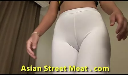 Elegante Katie desfrutar de sexo coroas gostosas caseiro incrível no sofá