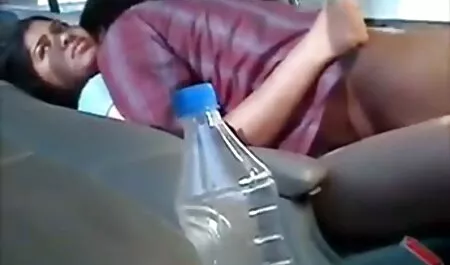 Depois de filmar o sexo quente, a menina dá a entrevista sexo amador na net