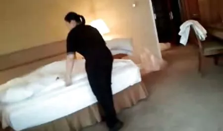 Menina melhores porno amador amarrada com cordas e se masturbando vagina