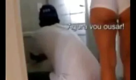Meninas quentes filme pornô feito em casa foder com um homem negro para obter dinheiro