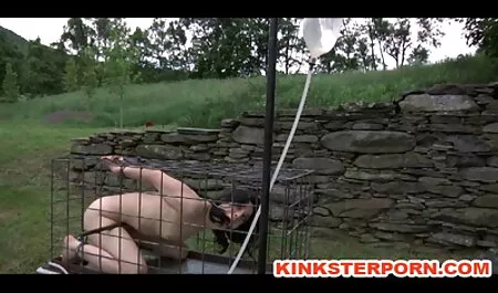 Plana seios vermelhos babe gritando e reclamando enquanto fazendo sexo com um melhor sexo caseiro homem