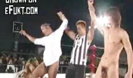 Linda sexo entre casais amadores loira dá um homem na Bunda