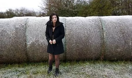 Mulheres russas Jeanne mostrando belas video amador caiu na net pernas