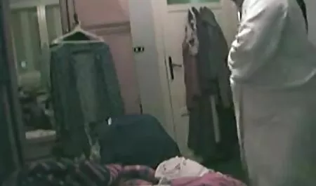 Experiente esposa levando marido prima gostosa amador uma galo em dela boca e chupado com gosto