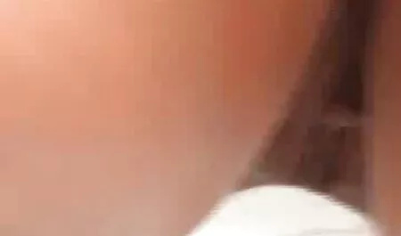 Amante pela primeira vez parafusar uma jovem que é boquete amador na escola conveniente