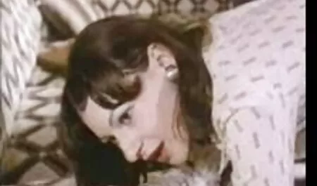Samantha traços de sua buceta videos amadores de sexo anal molhada