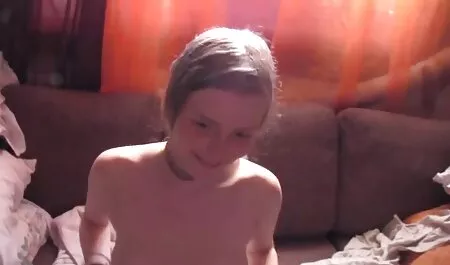 Siera doce dedilhado dela xxxporno amador bichano e sucção pênis cara